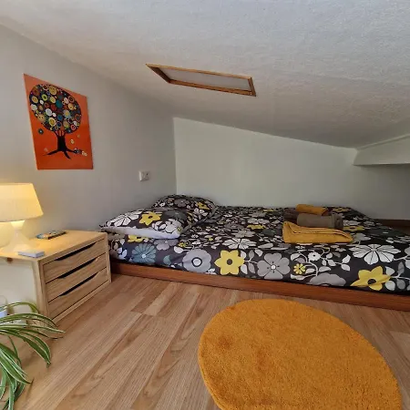 Tiny House Avec Jardin Spacieux *